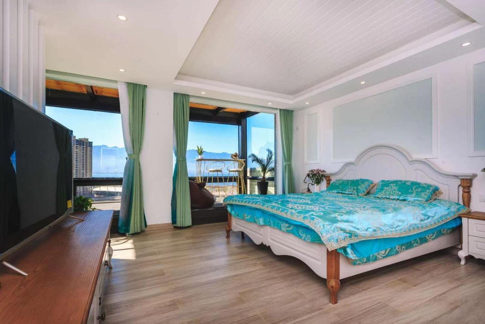 Dali Listening Sea View Villa大理听城海景别墅 Exterior photo