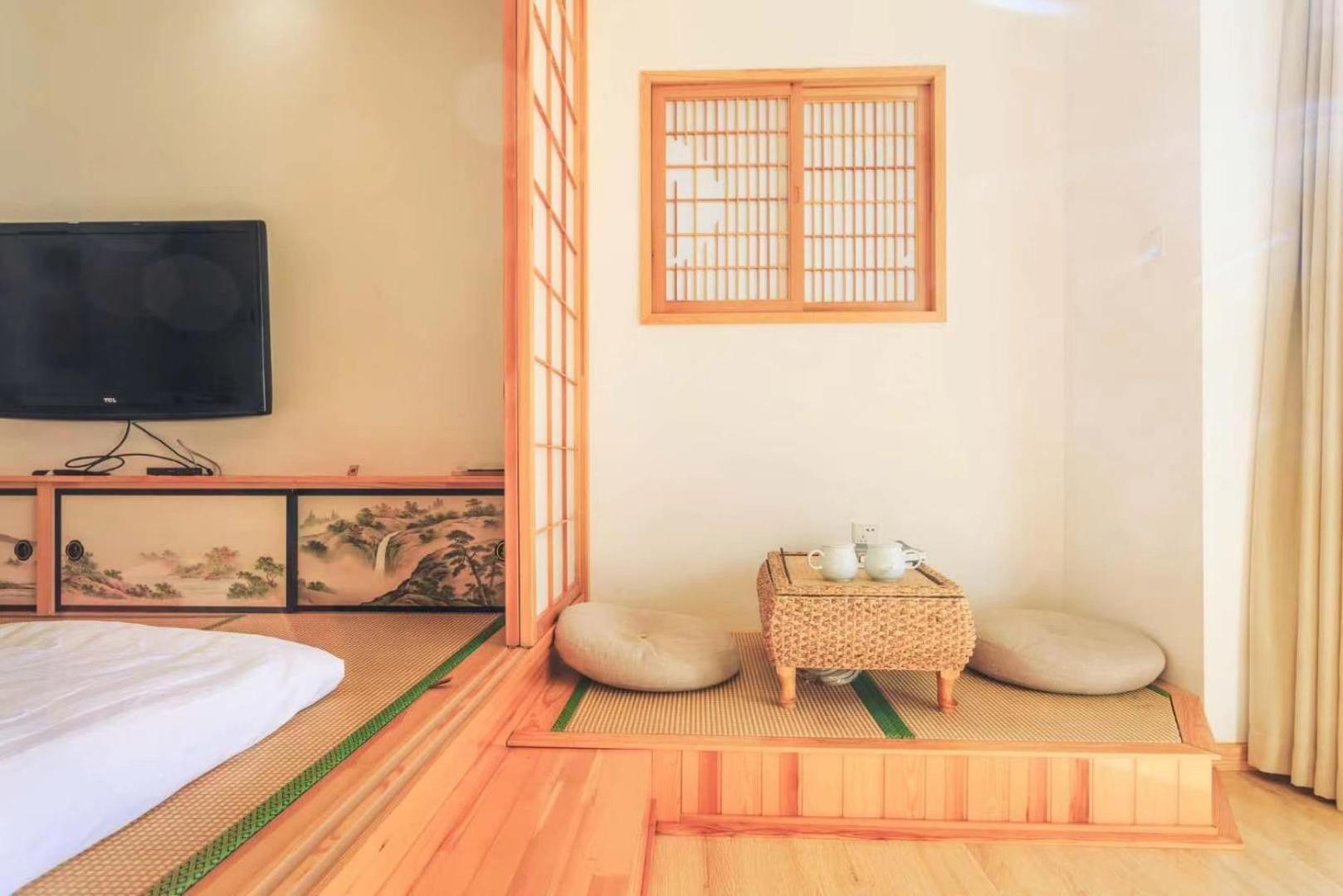 Dali Listening Sea View Villa大理听城海景别墅 Exterior photo
