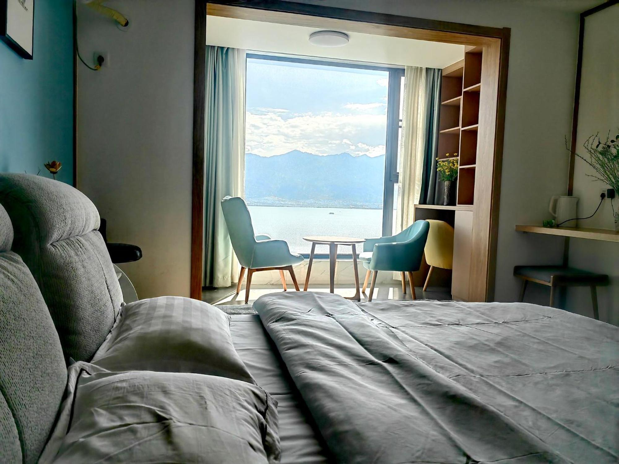 Dali Listening Sea View Villa大理听城海景别墅 Exterior photo