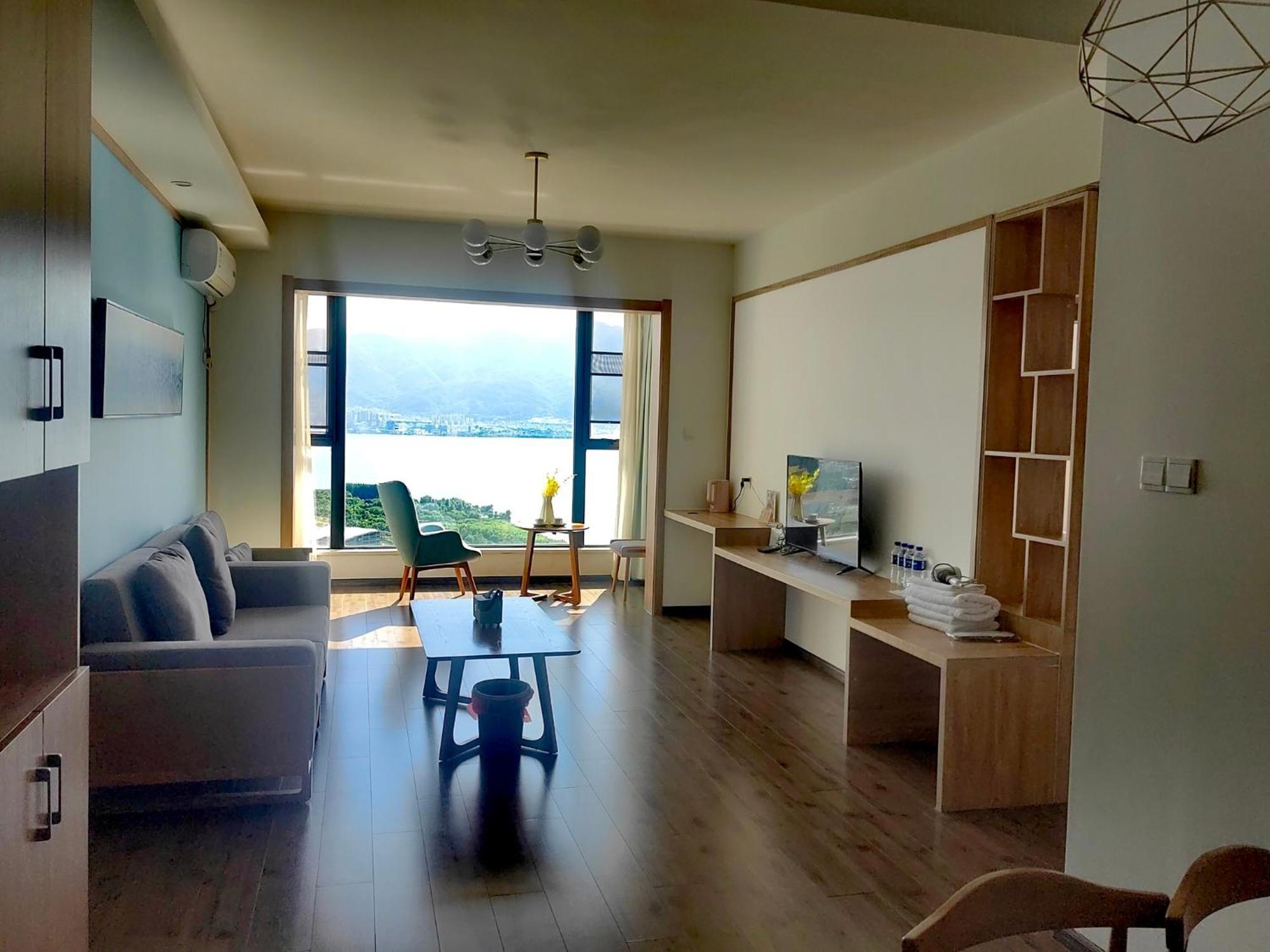 Dali Listening Sea View Villa大理听城海景别墅 Exterior photo