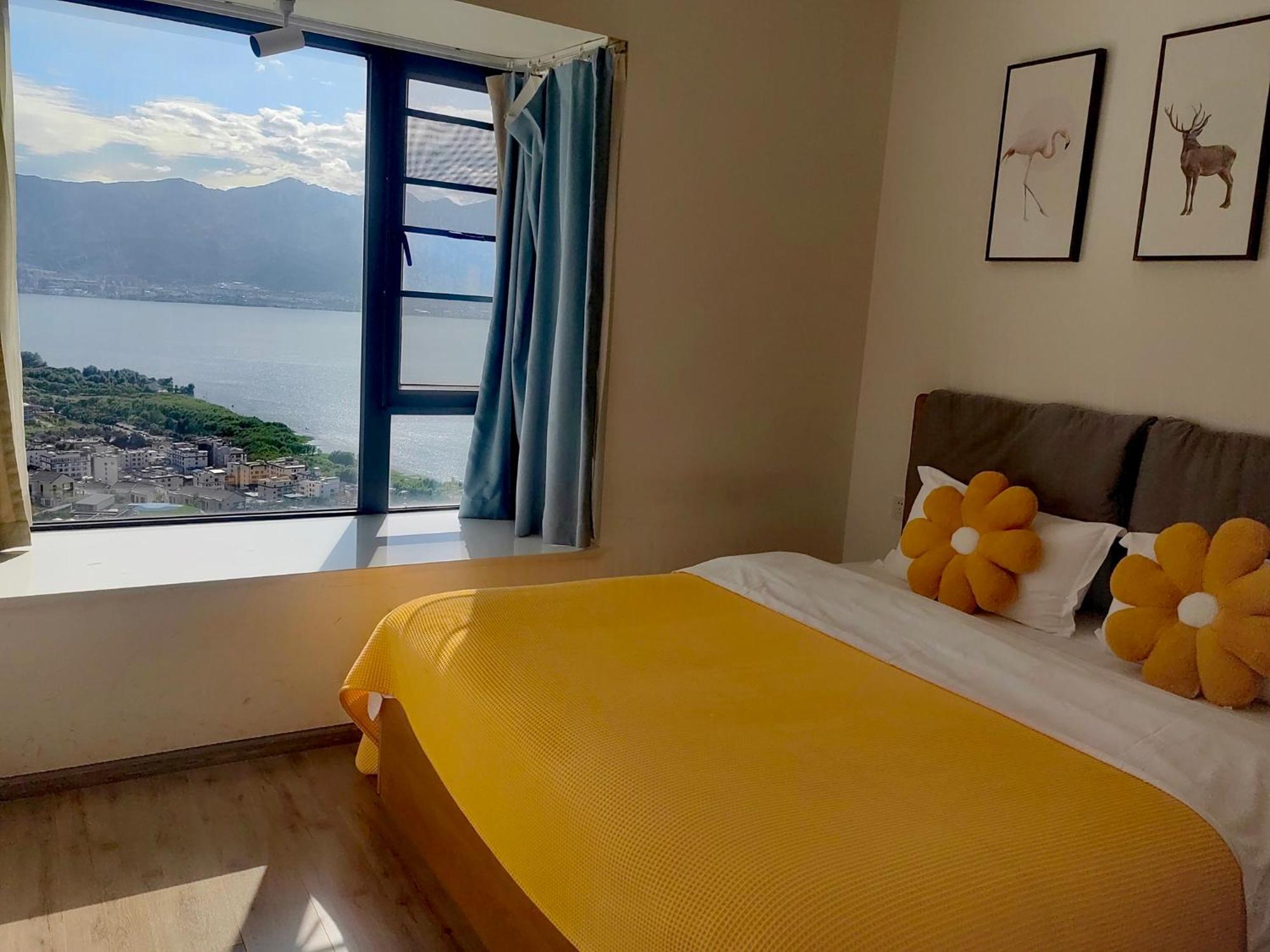Dali Listening Sea View Villa大理听城海景别墅 Exterior photo